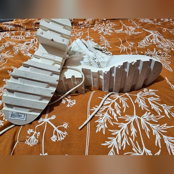 Aldo cream tweed boots - Picture 2 of 3